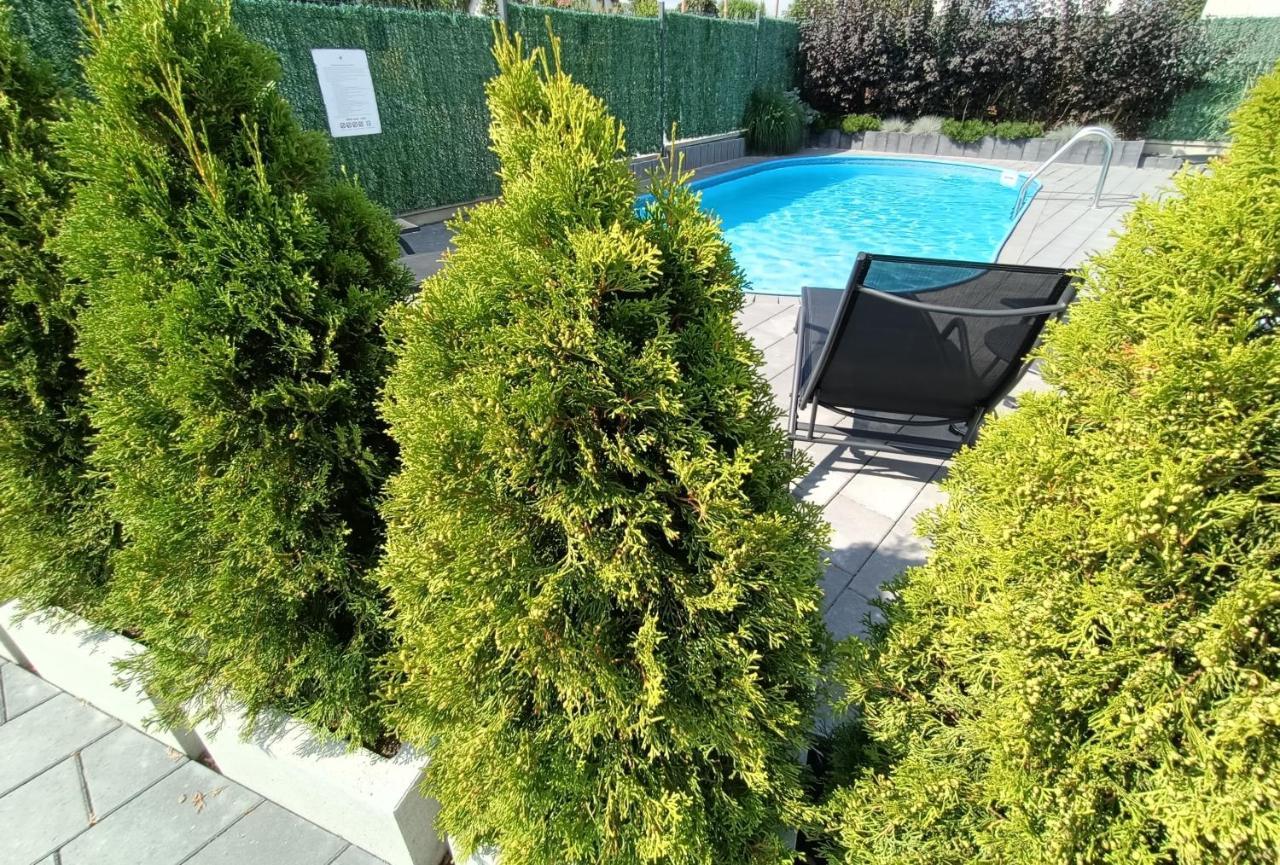מחלינקי Martinus Apartments מראה חיצוני תמונה
